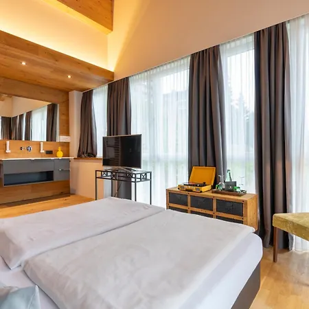 Hotel My Alpenwelt Resort 4*
