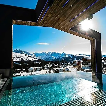 Szálloda My Alpenwelt 4*