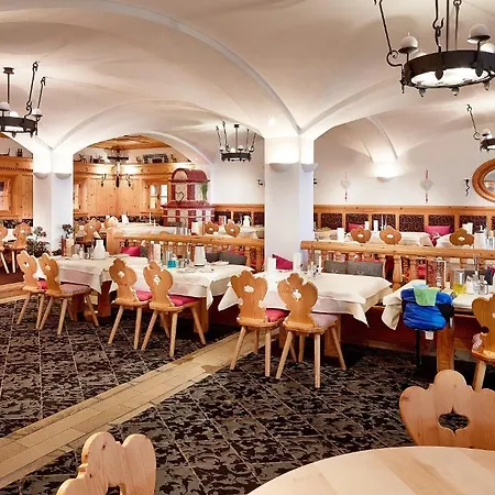 My Alpenwelt Resort 4*